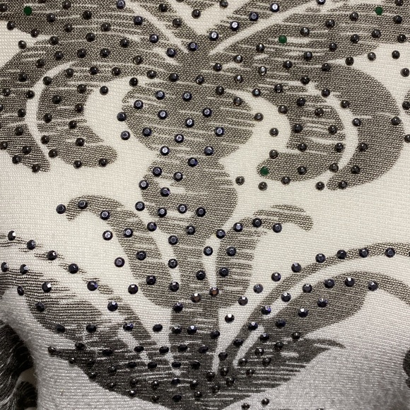 Poncho style top - Picture 3 of 3